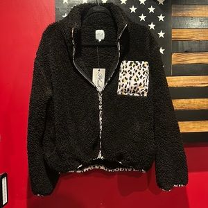 REVOLVE X PLUSH LOUNGE SHERPA WITH CHEETAH TRIM